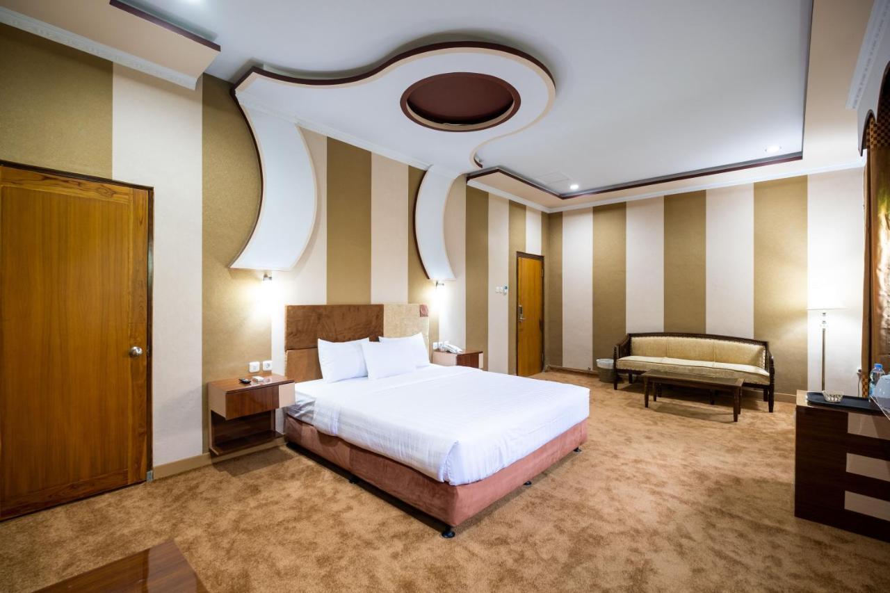 Sartini Inn Jogja Yogyakarta Bagian luar foto
