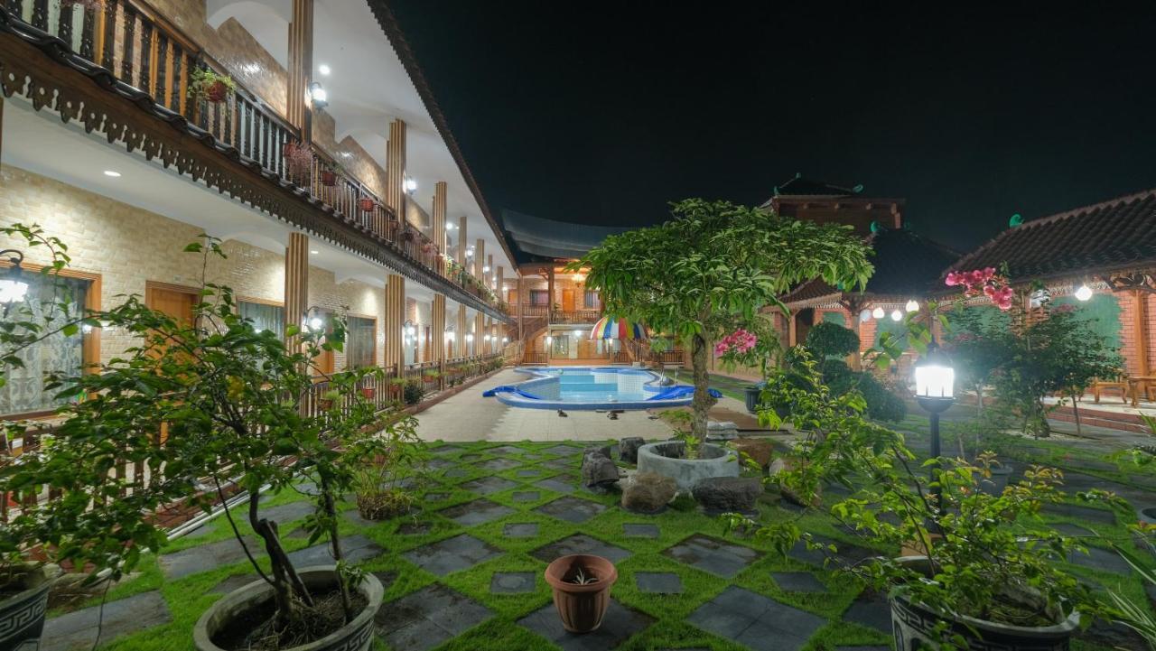 Sartini Inn Jogja Yogyakarta Bagian luar foto
