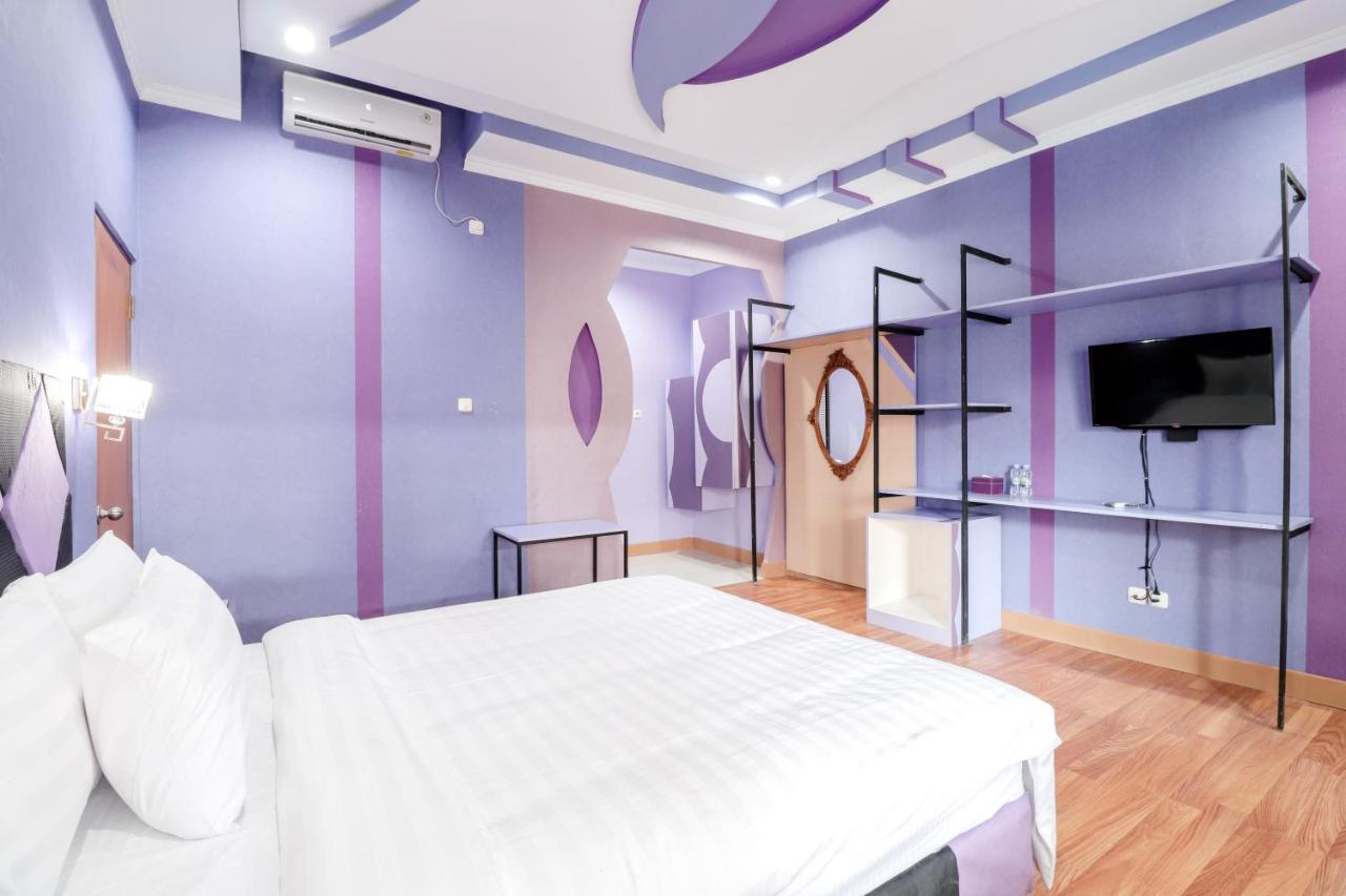 Sartini Inn Jogja Yogyakarta Bagian luar foto