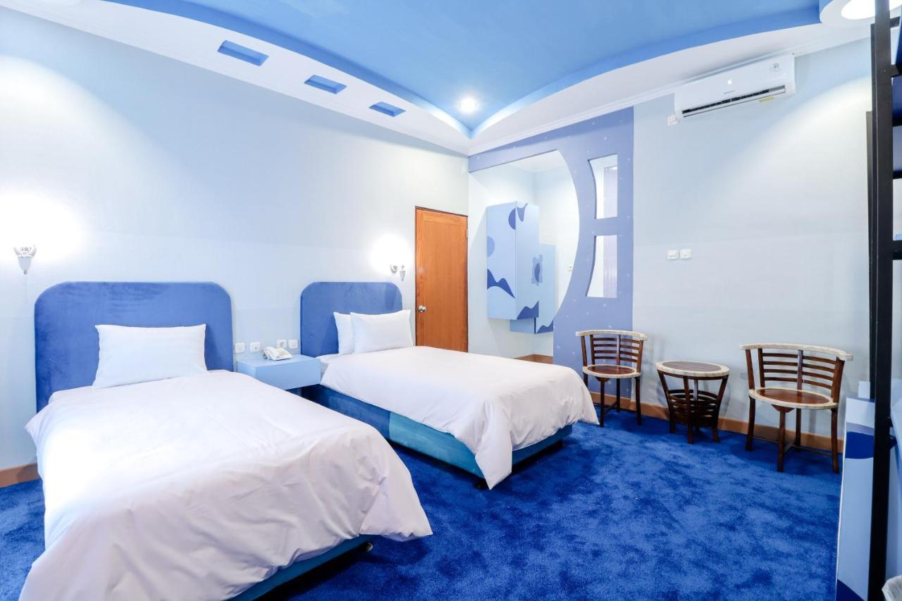 Sartini Inn Jogja Yogyakarta Bagian luar foto