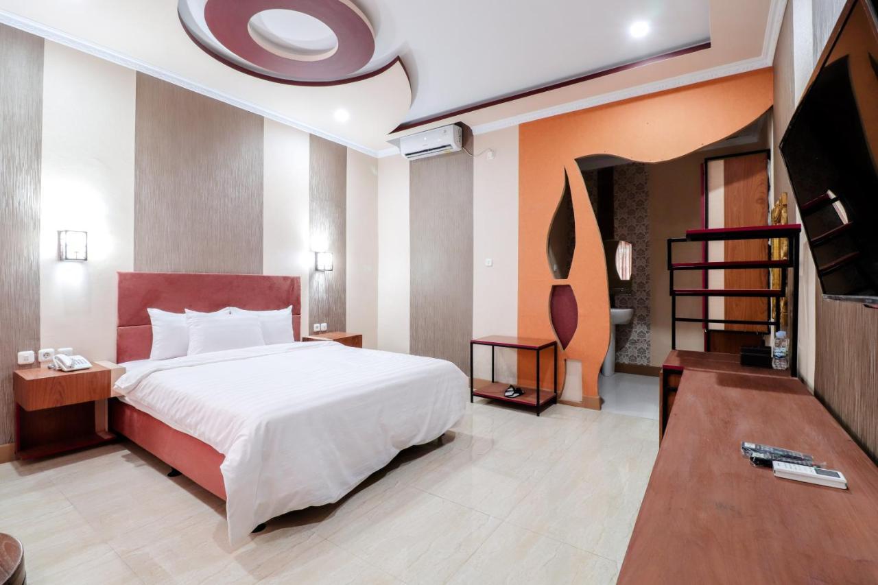 Sartini Inn Jogja Yogyakarta Bagian luar foto