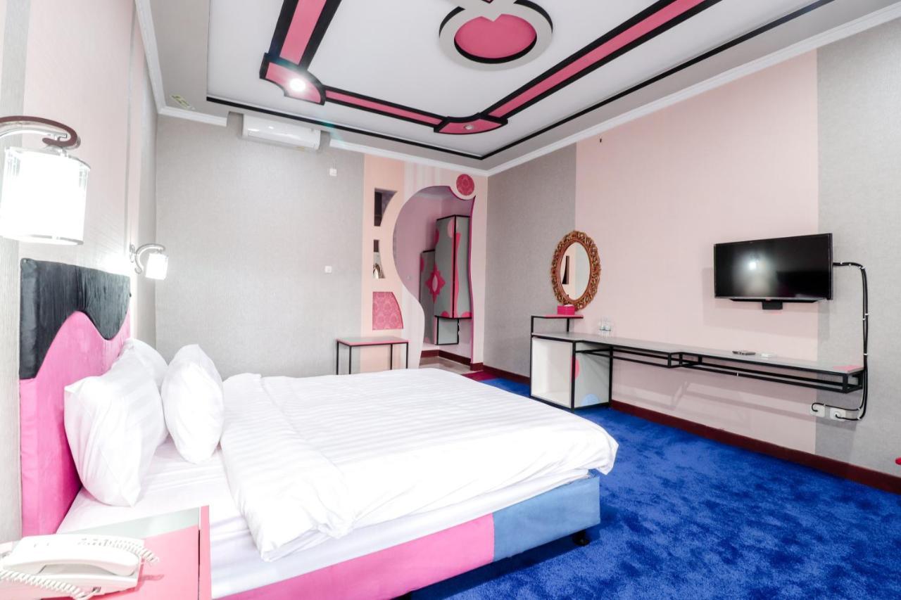 Sartini Inn Jogja Yogyakarta Bagian luar foto